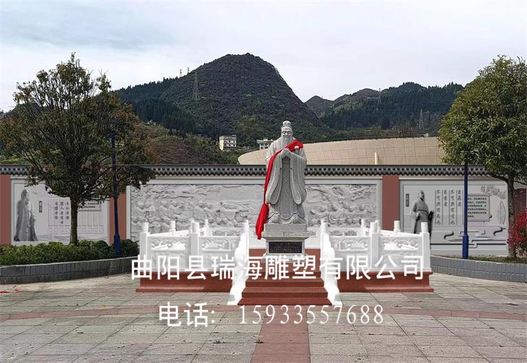 学校雕塑实例